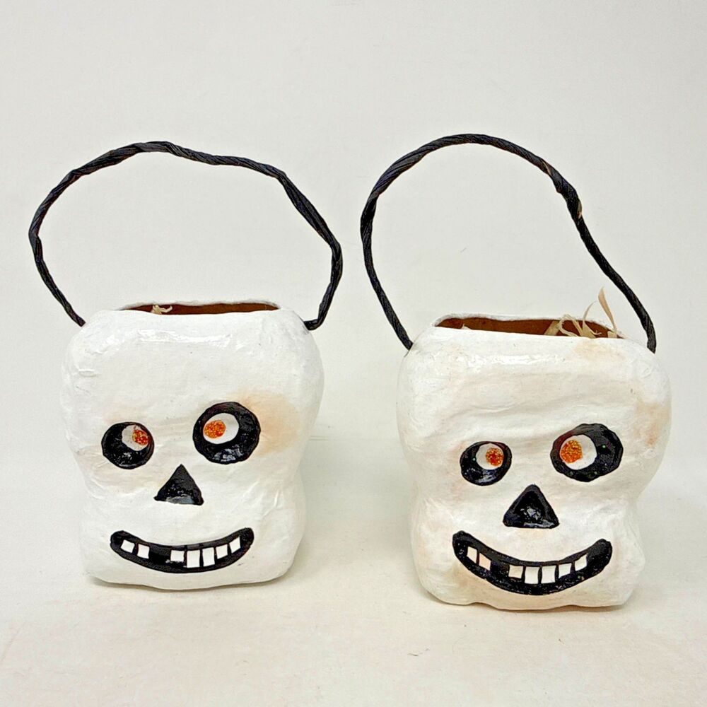 Pottery Barn Kids Paper Mache Skull Mini Candy Holder Halloween 3x3 Retro Set 2